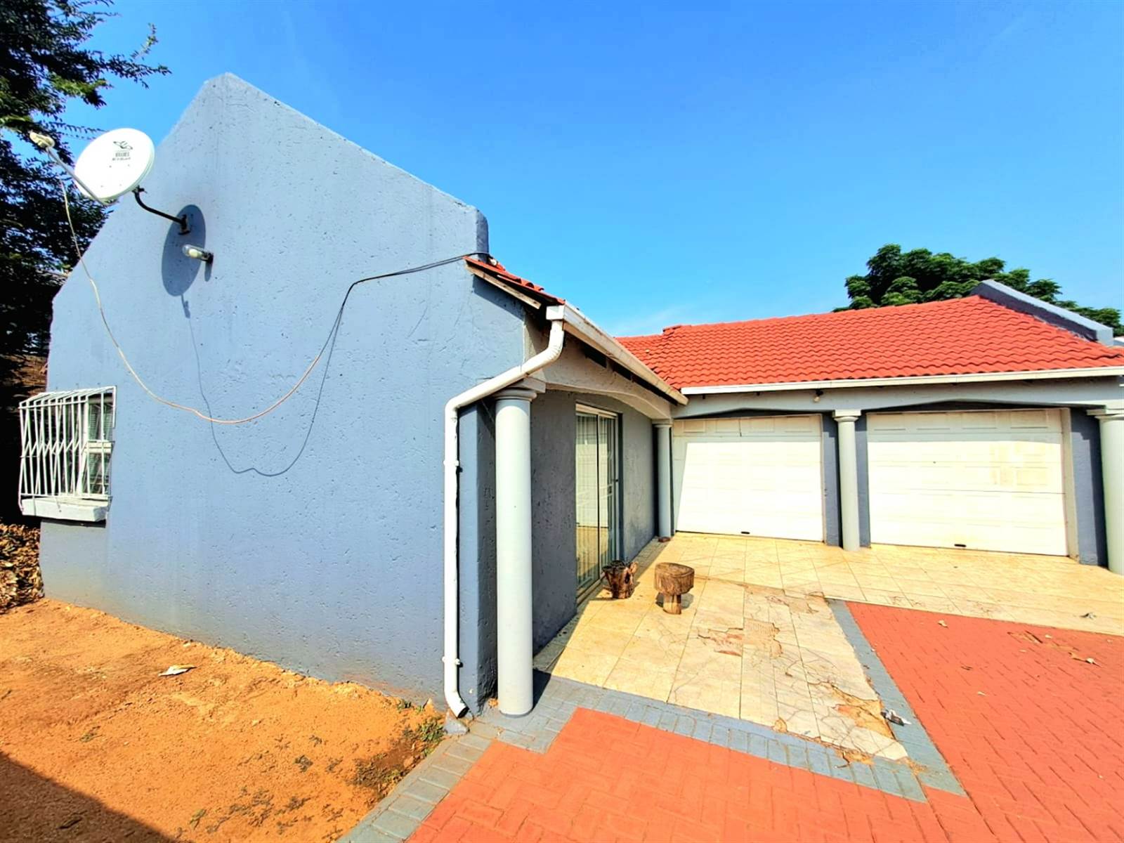 3 Bed House in Katlehong photo number 2