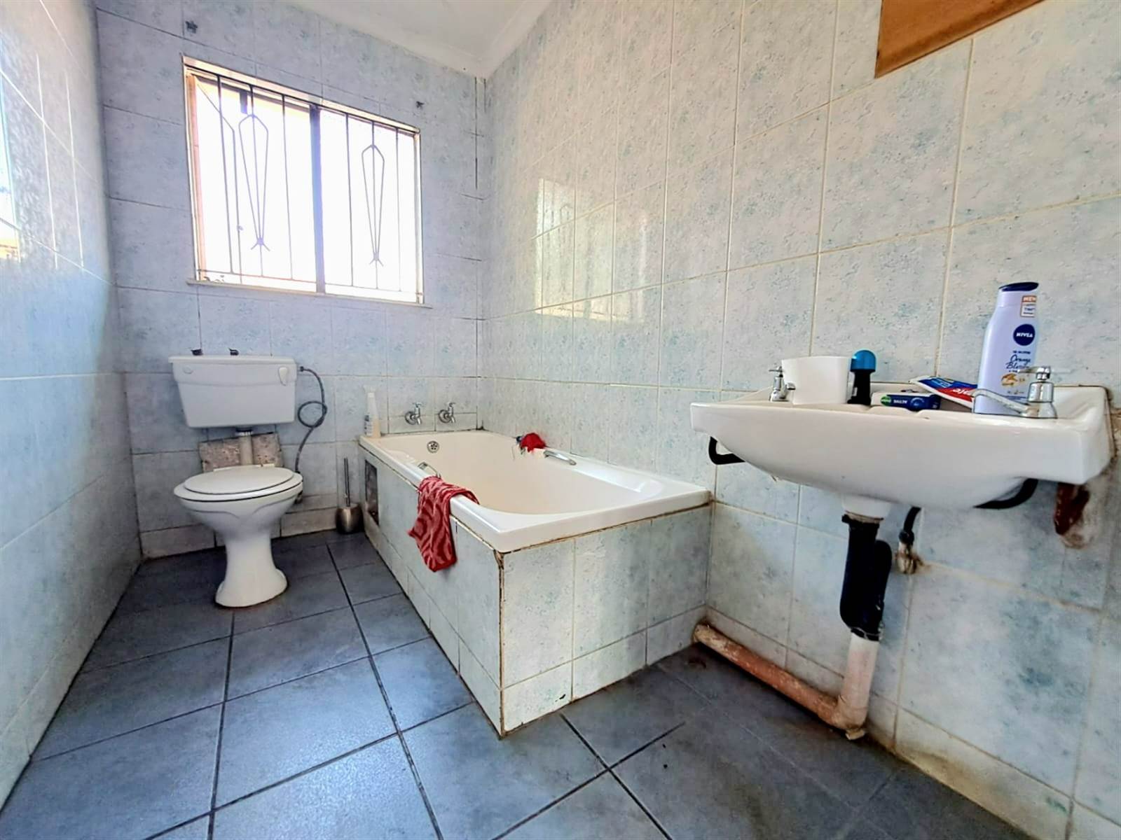 3 Bed House in Katlehong photo number 29