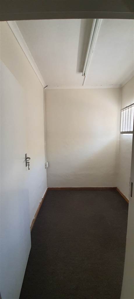 291  m² Office Space in Wilkoppies photo number 25