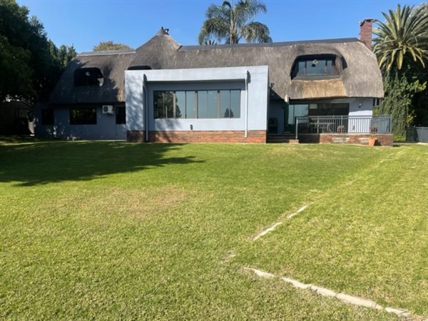 500  m² Commercial space in Bedfordview