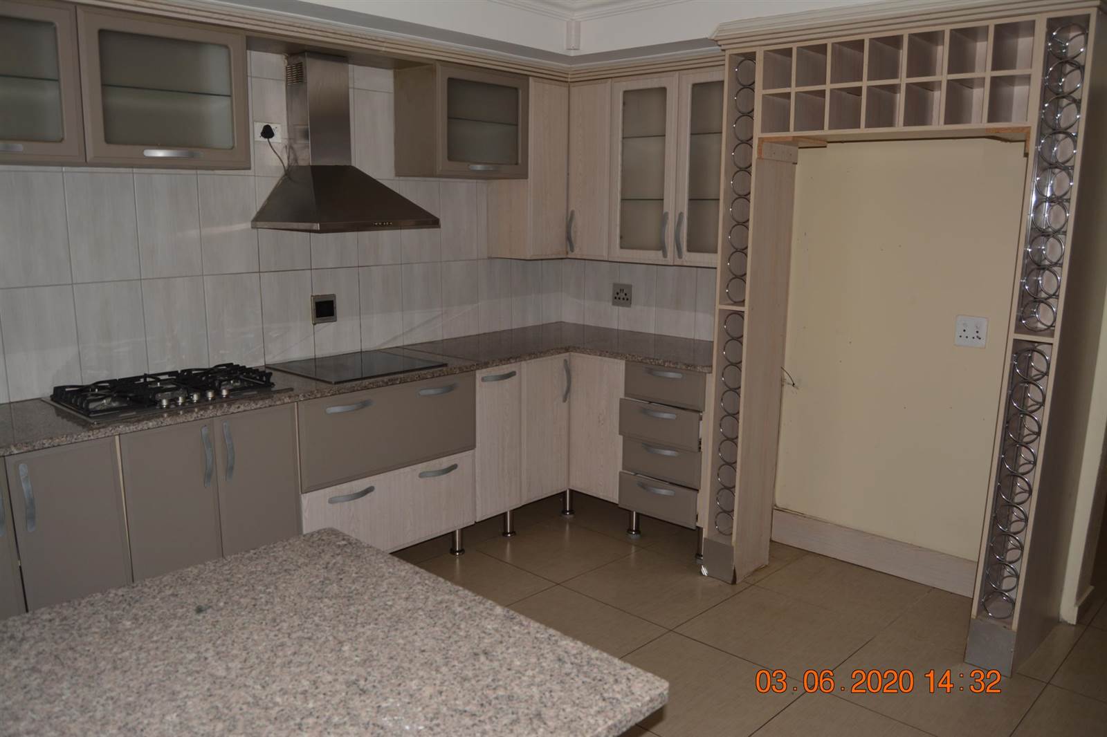 6 Bed House in Nelspruit photo number 9