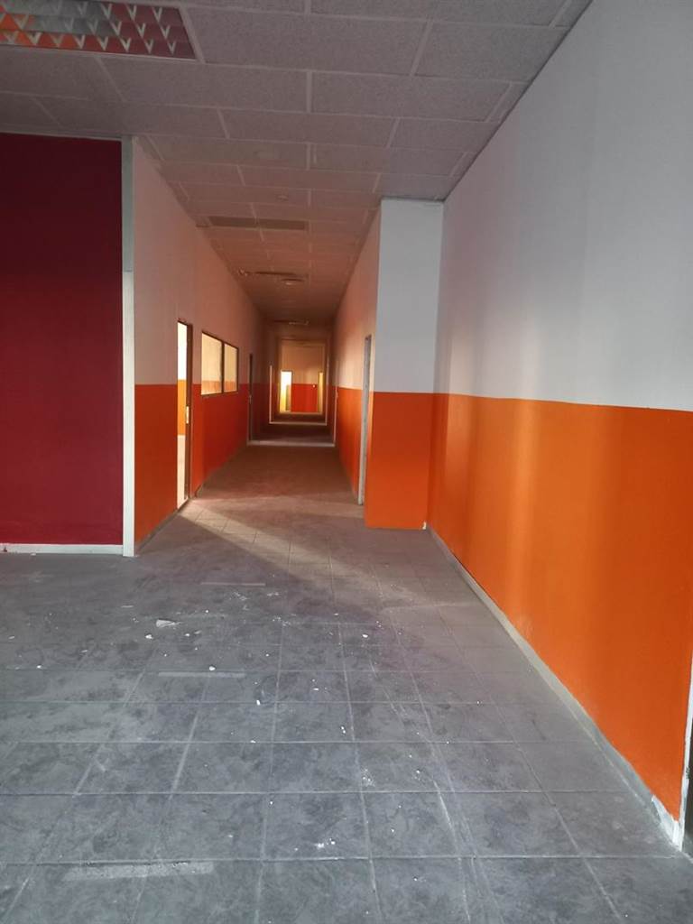 952  m² Commercial space in Nelspruit Central photo number 17