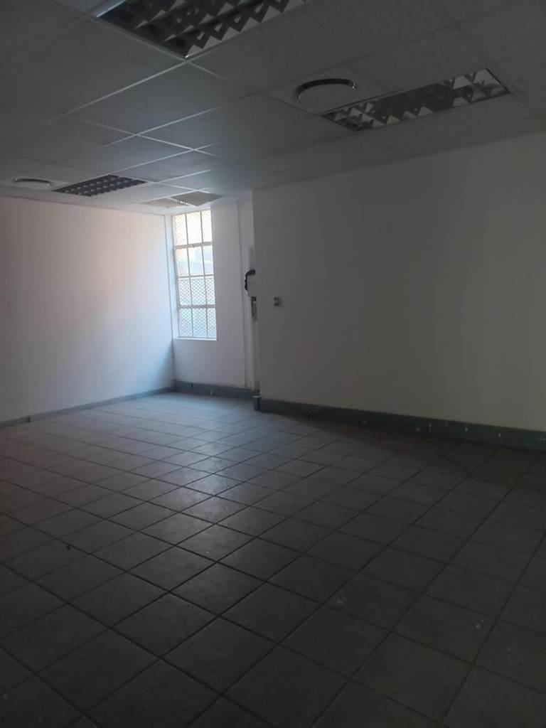 952  m² Commercial space in Nelspruit Central photo number 10
