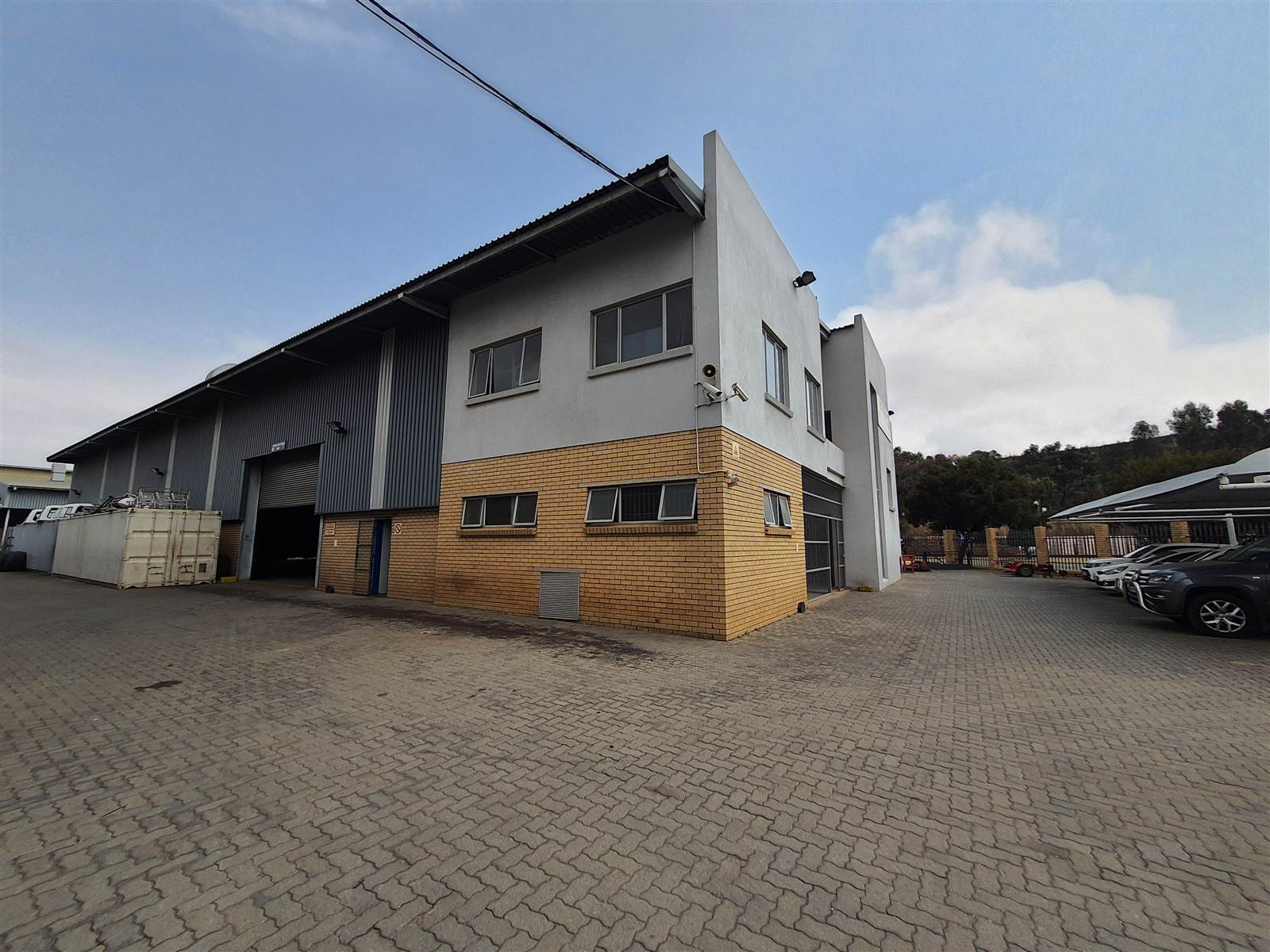1250  m² Industrial space in Driehoek photo number 2