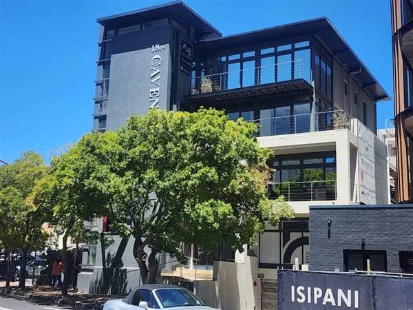 170  m² Commercial space in Claremont
