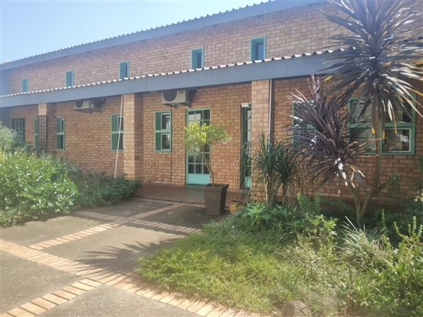 76  m² Office Space in White River Central