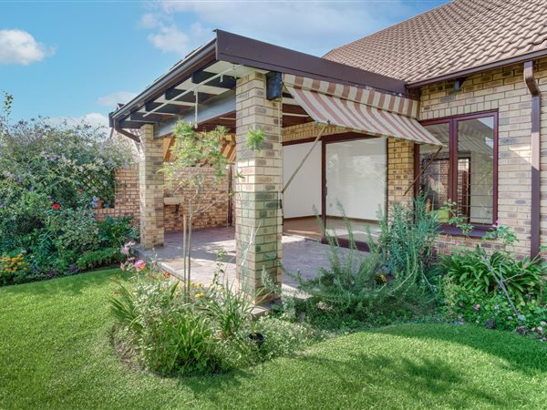 2 Bedroom Townhouse 2 Bedroom Townhouse