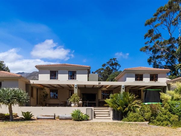 6 Bedroom House 6 Bedroom House