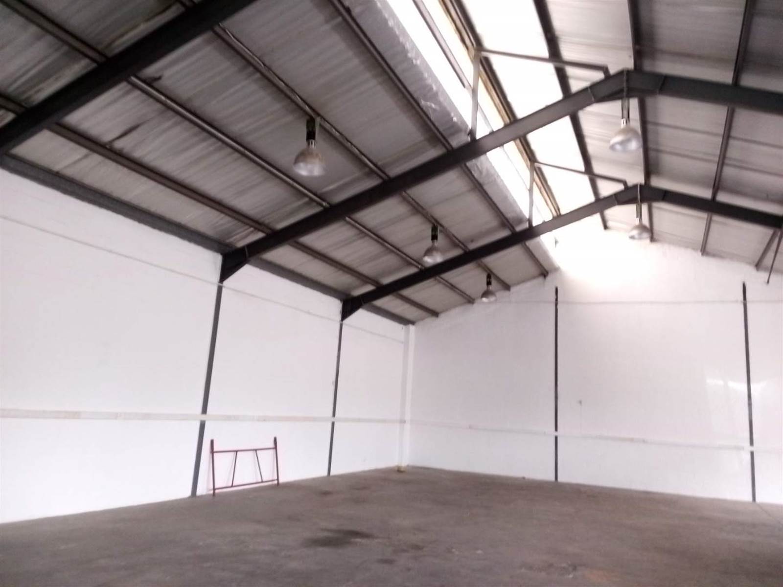 366  m² Industrial space in Retreat photo number 3