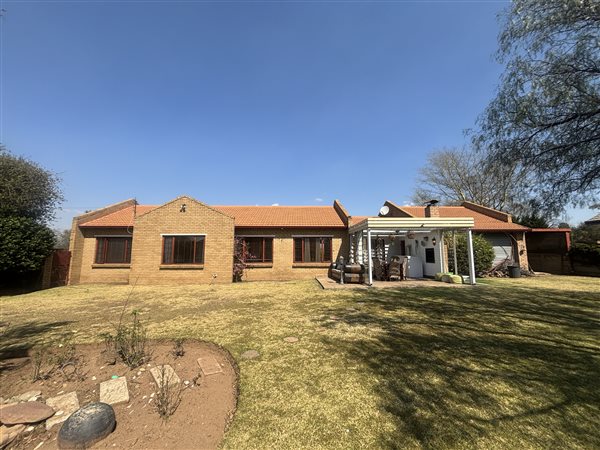 3 Bedroom House 3 Bedroom House