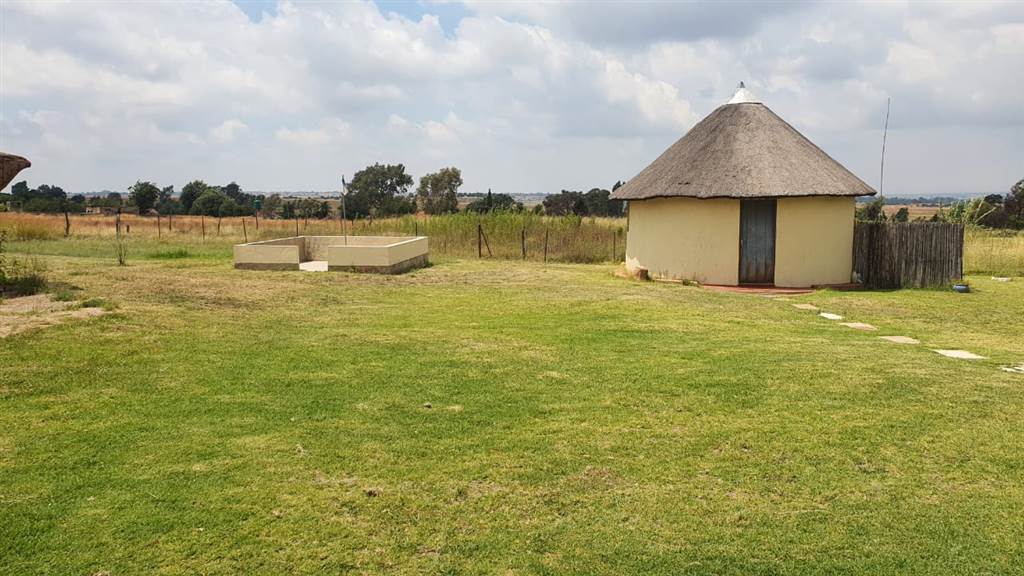 1.4 ha Farm in Randfontein photo number 19