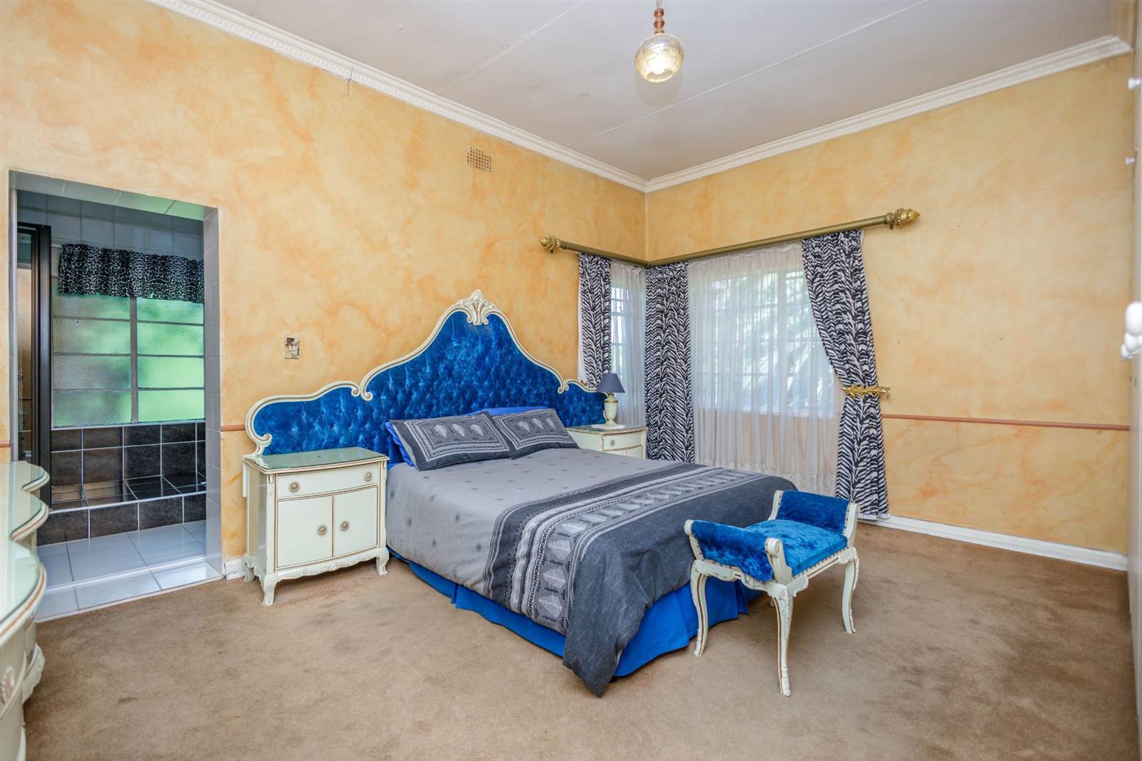4 Bed House in Greenside photo number 9