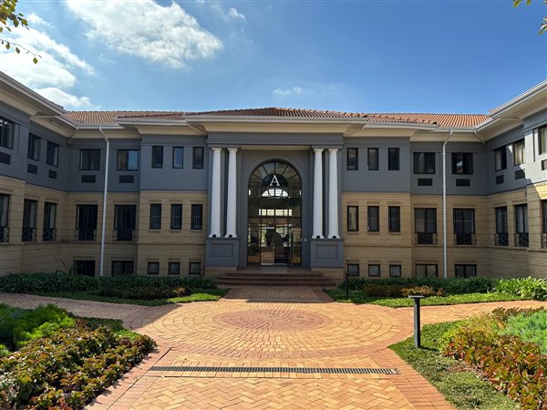 628 m² Commercial space 628 m² Commercial space
