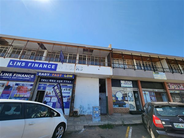 651  m² Commercial space in Rustenburg Central