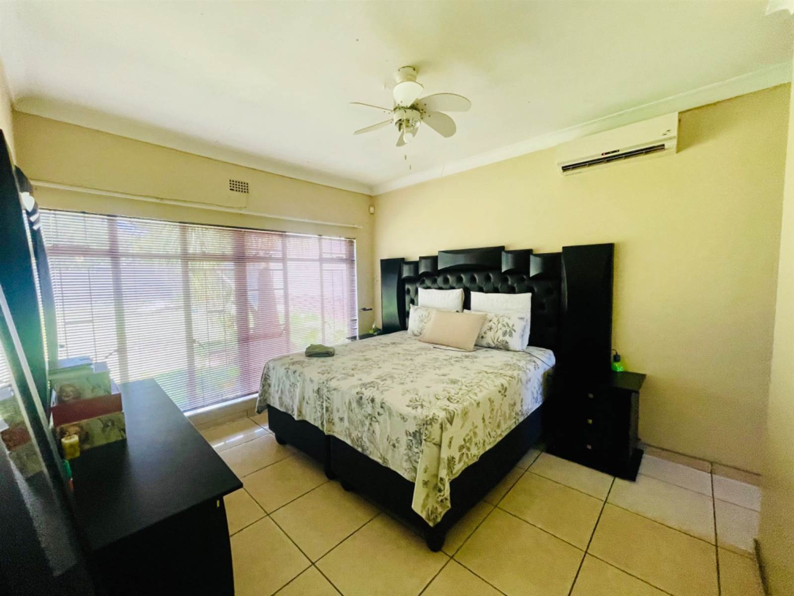 3 Bed House in Protea Park photo number 4