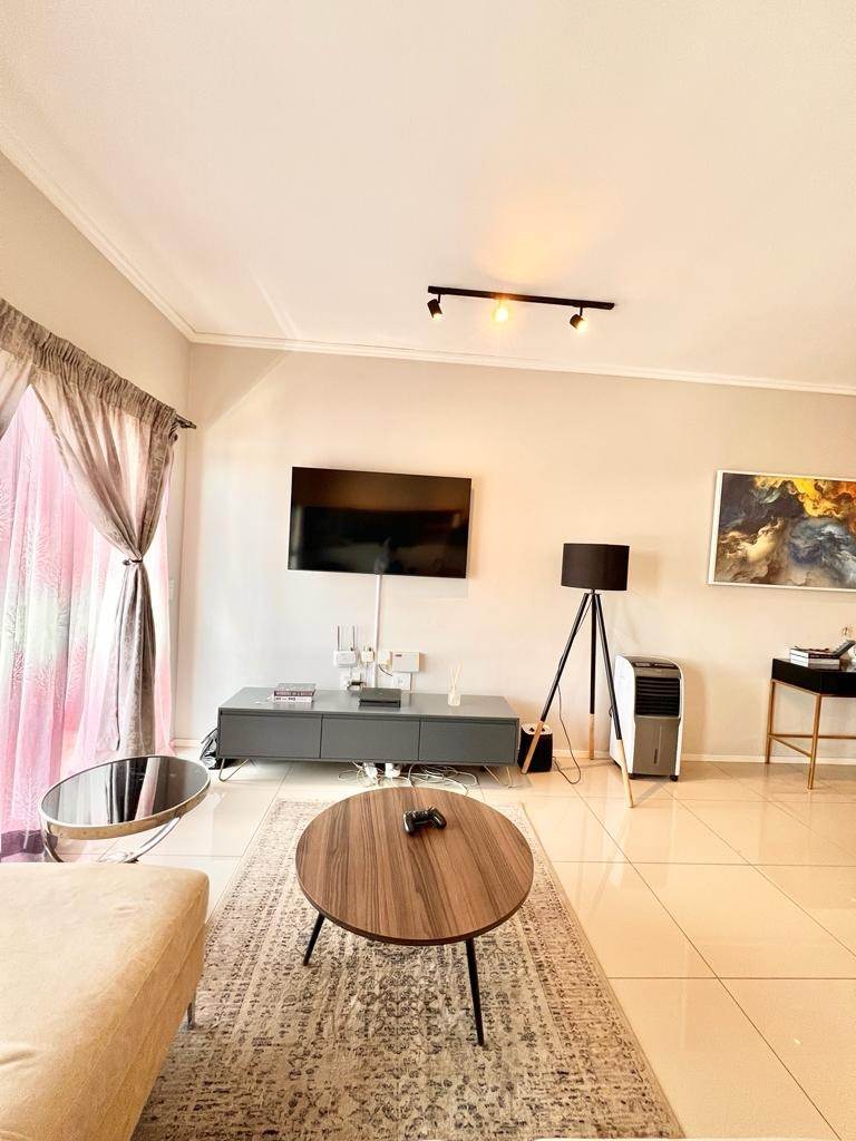 1 Bed Apartment in Bryanston photo number 19