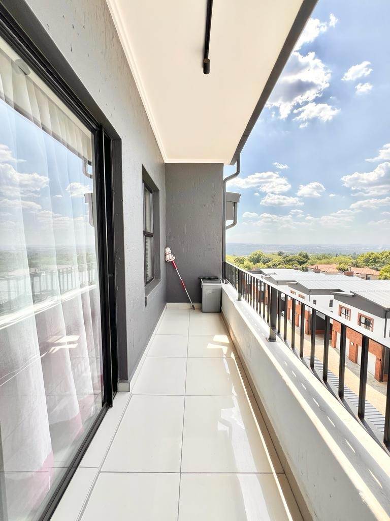 1 Bed Apartment in Bryanston photo number 21