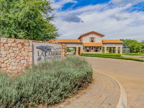 1 323 m² Land 1 323 m² Land