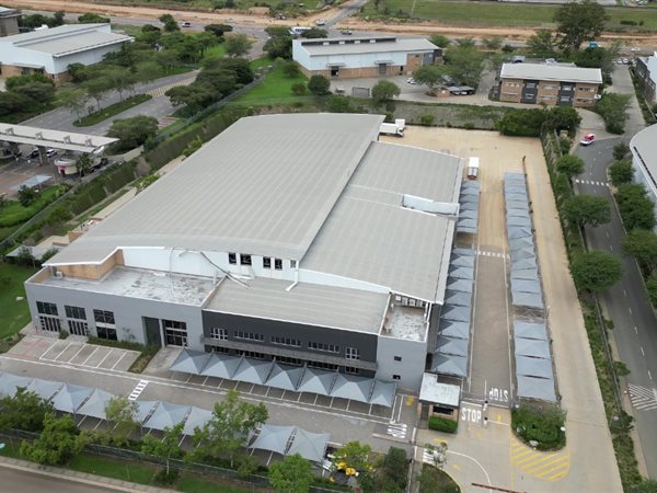 7 862  m² Industrial space