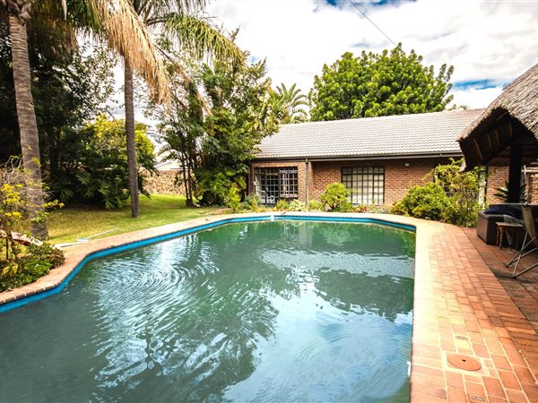 4 Bed House in Waterkloof Heights