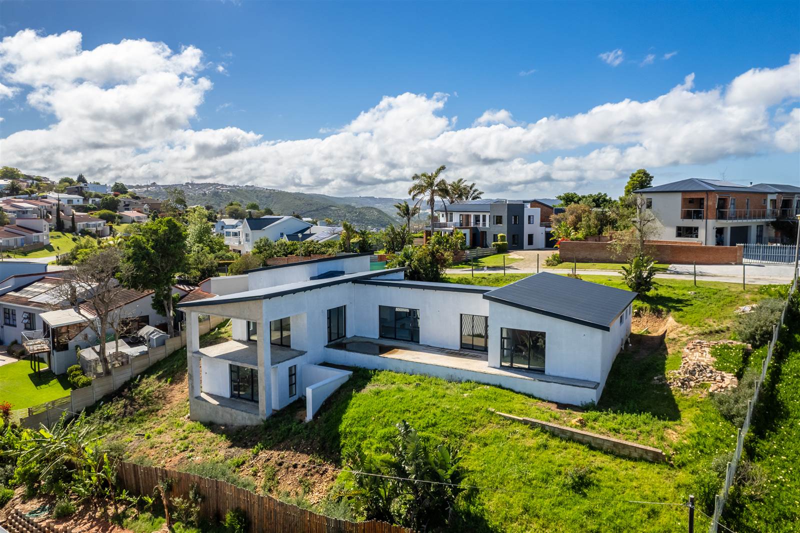 3 Bed House in Knysna Heights photo number 8