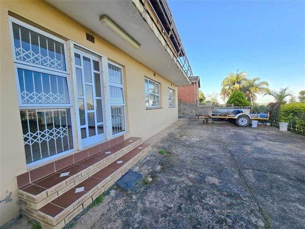 3 Bed Apartment in Stanger Heights