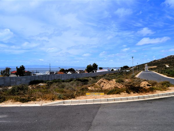 299 m² Land