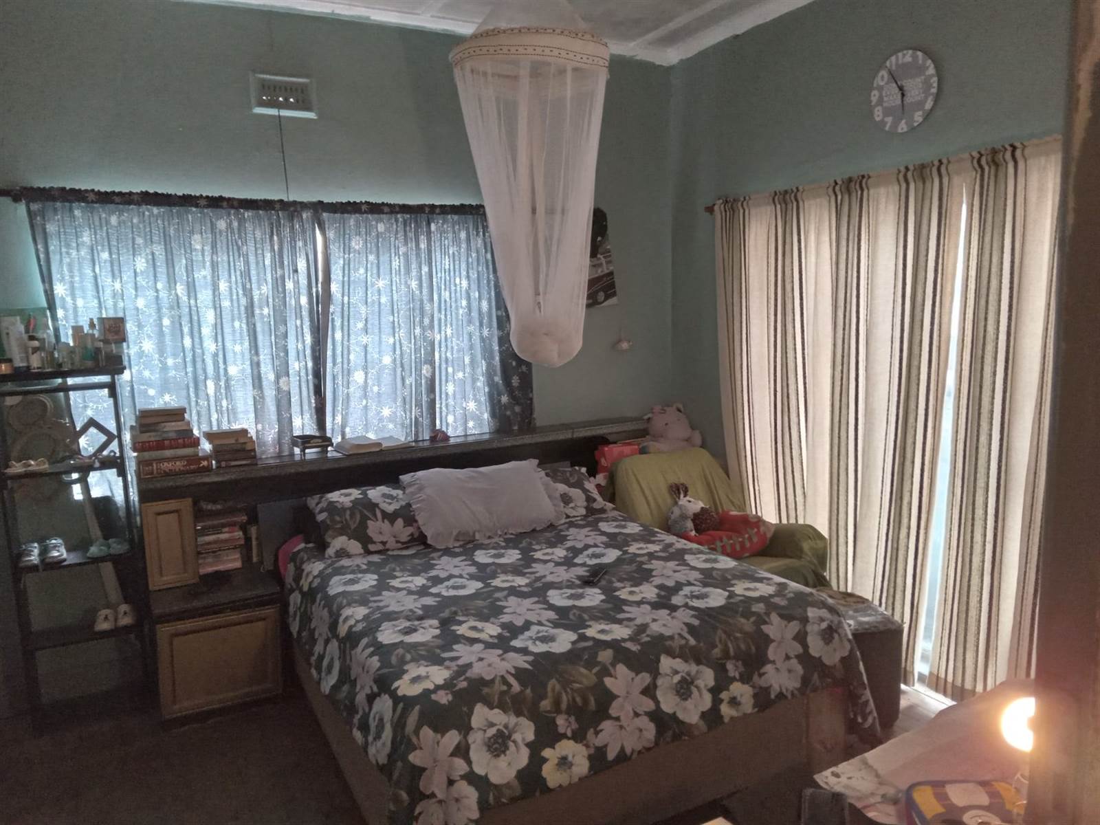 4 Bed House in Parow Central photo number 3
