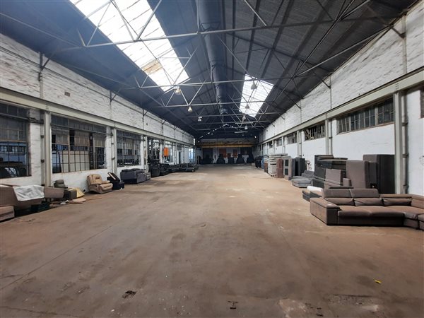 10500  m² Industrial space in Manufacta