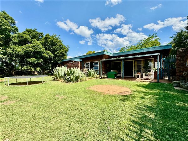 4 Bedroom House 4 Bedroom House