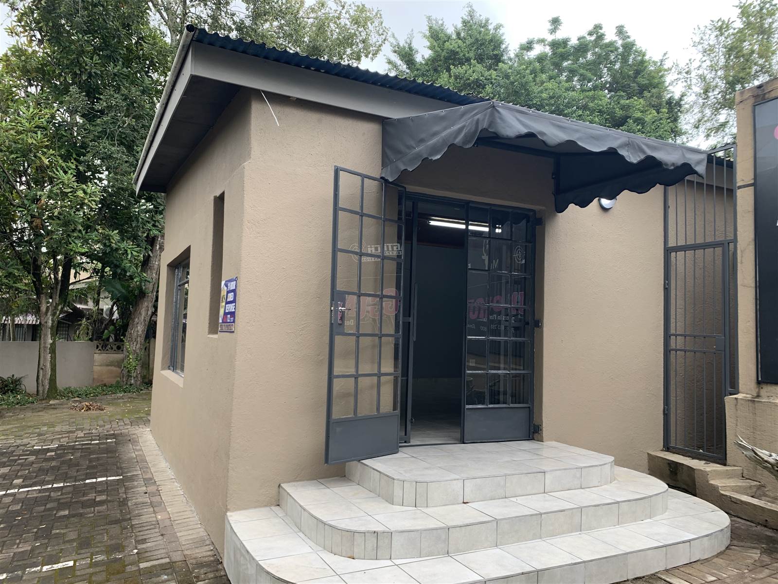 54  m² Commercial space in Nelspruit Central photo number 1