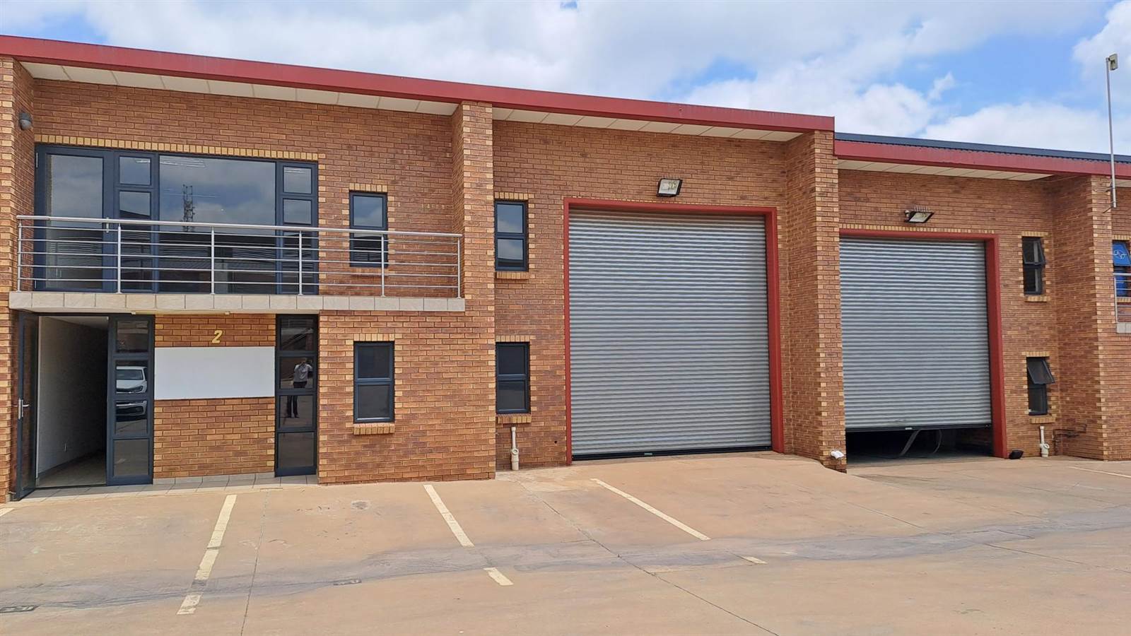 327  m² Industrial space in Clayville photo number 2