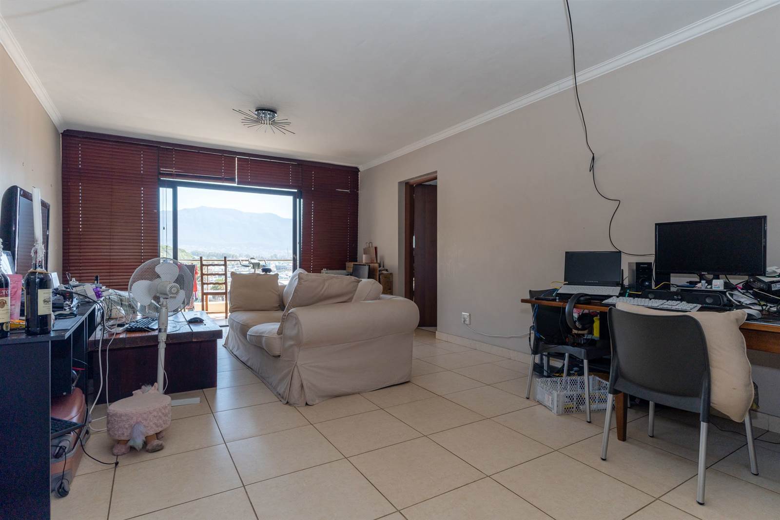 2 Bed Apartment in Hout Bay and surrounds photo number 11