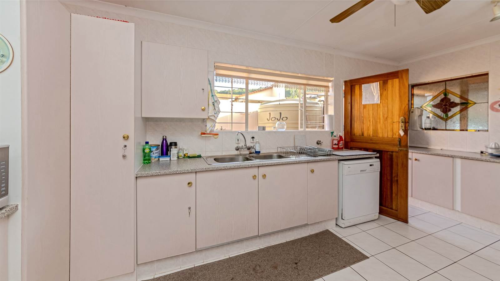 2 Bed House in Rangeview photo number 15