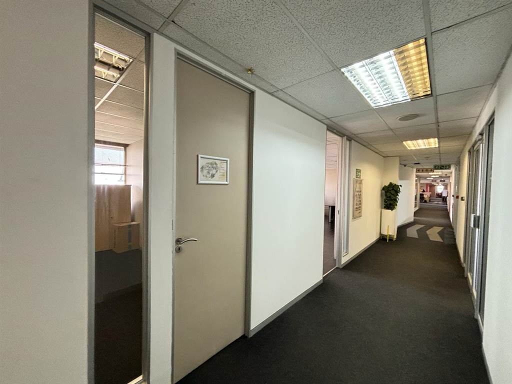 450  m² Commercial space in Braamfontein photo number 5