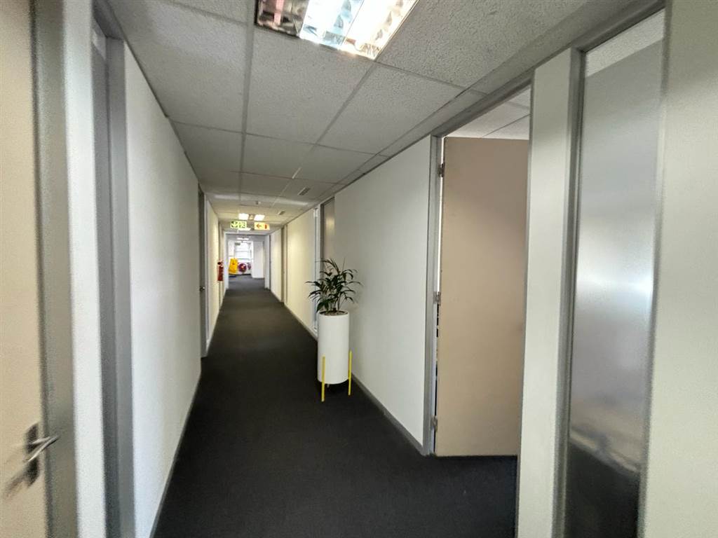 450  m² Commercial space in Braamfontein photo number 2