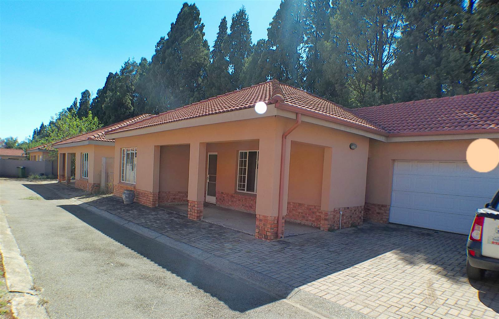 3 Bed Townhouse in Waterval East photo number 2