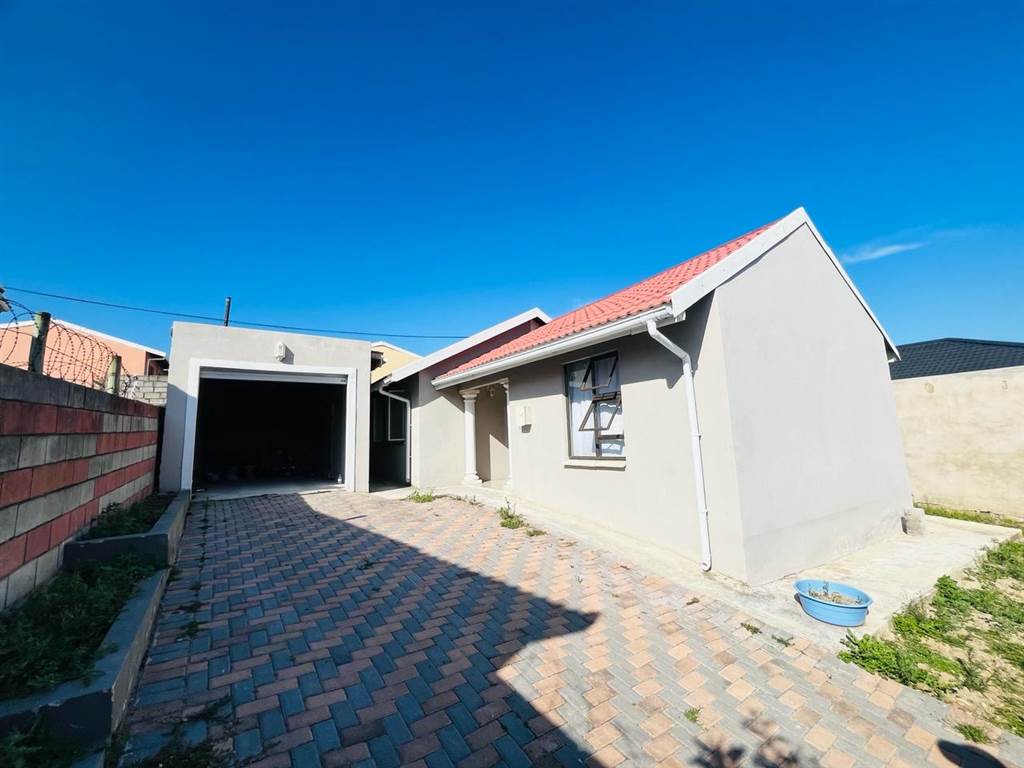 2 Bed House in Kwamagxaki photo number 1