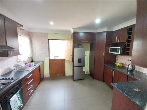 3 Bedroom House 3 Bedroom House