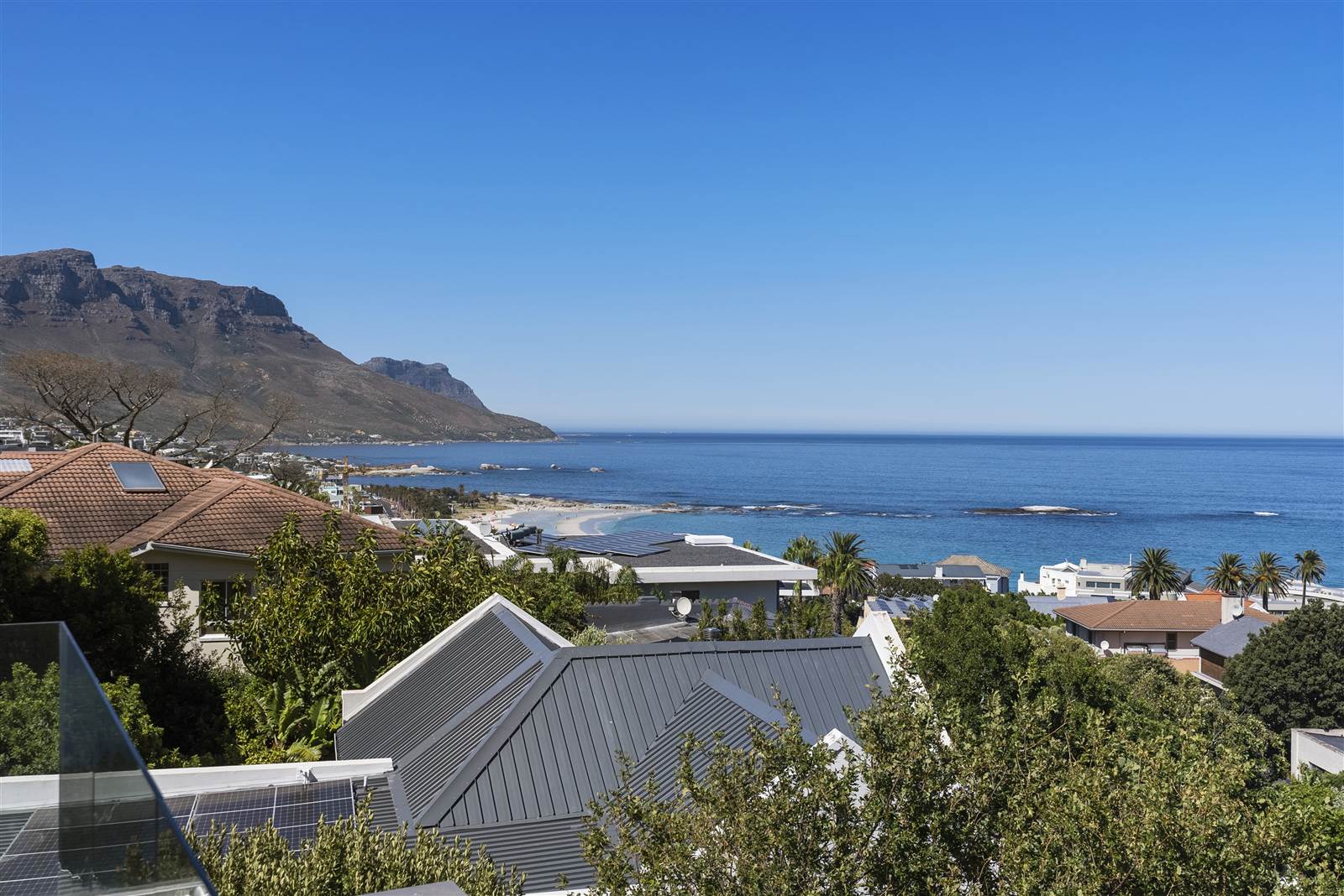 3 Bed Townhouse in Camps Bay photo number 5