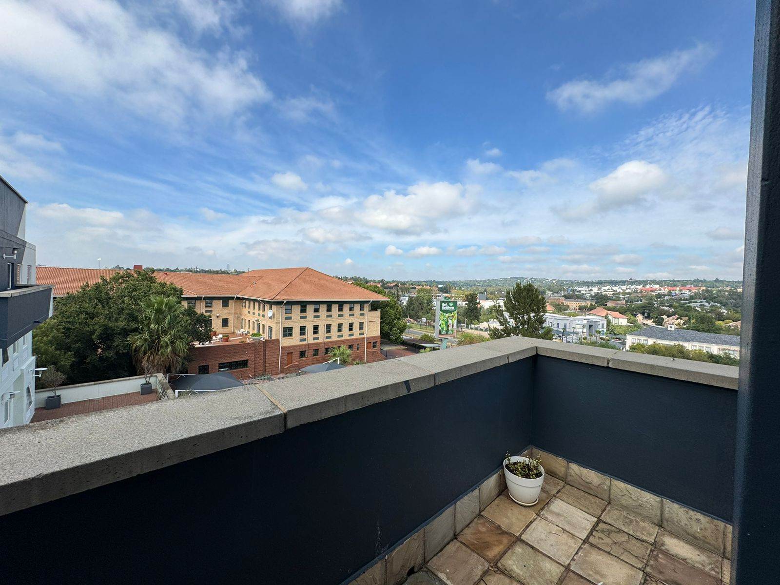 133  m² Commercial space in Sunninghill photo number 18