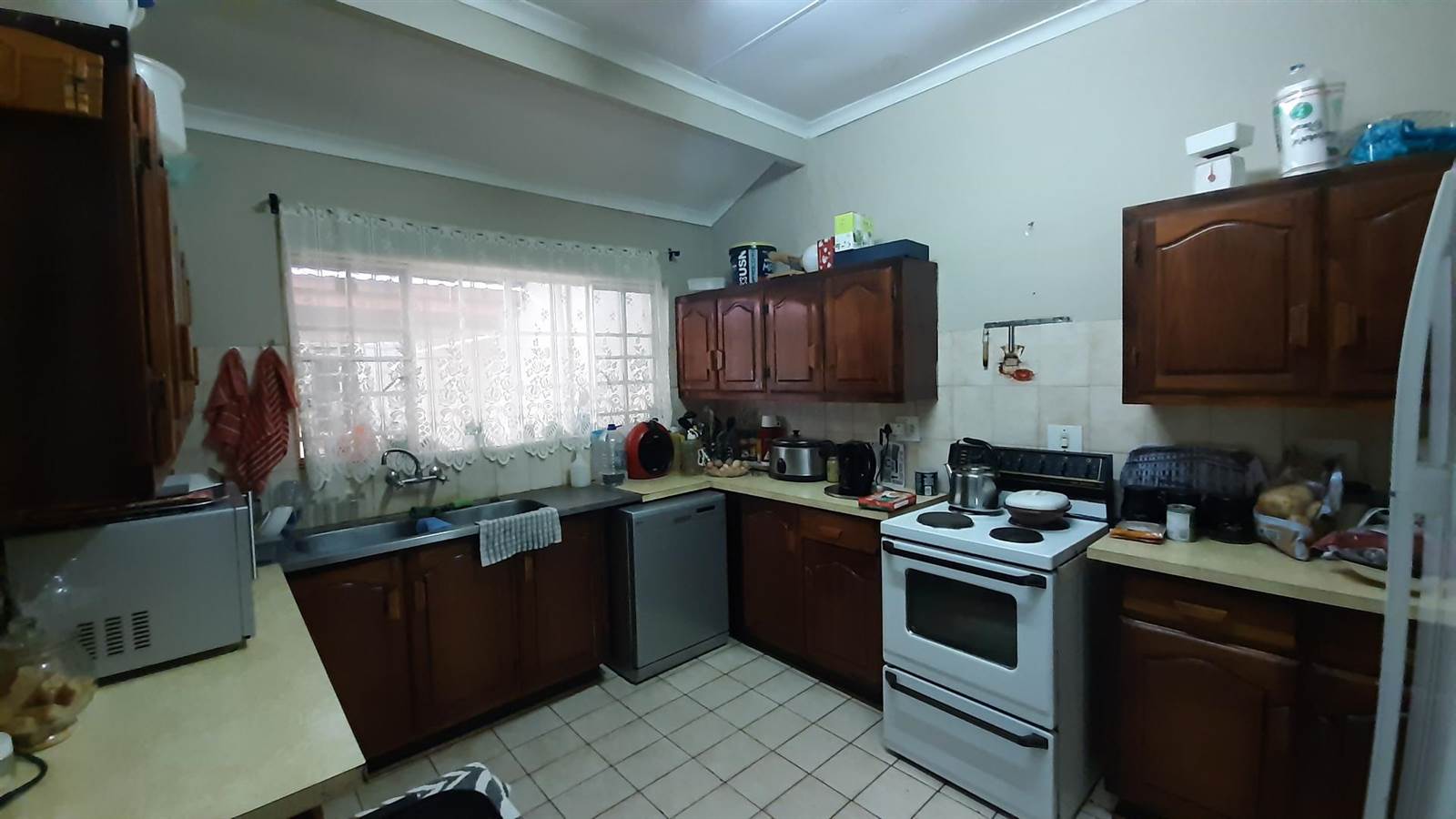 2 Bed House in Mookgophong (Naboomspruit) photo number 12