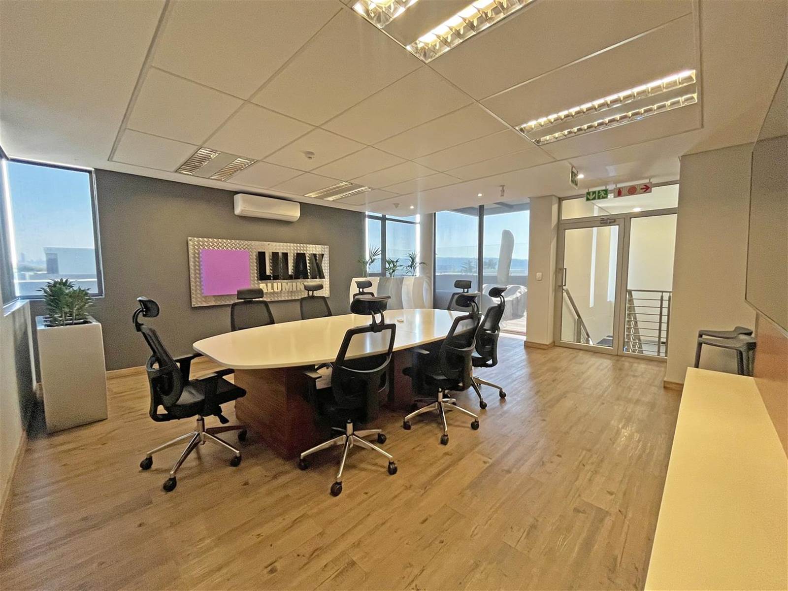 351  m² Commercial space in Bedford Gardens photo number 5