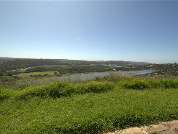 922 m² Land available in West Bank