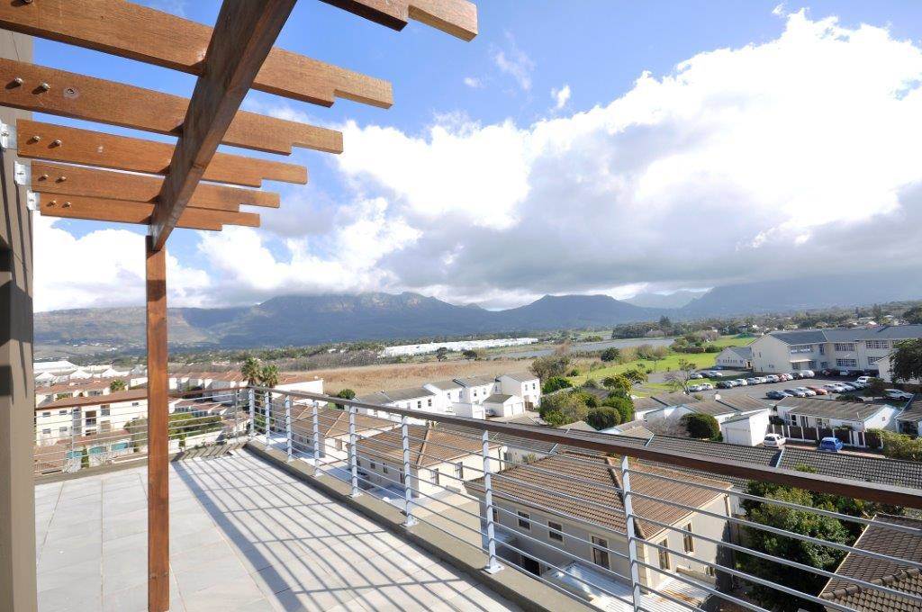 2 Bed Apartment in Tokai photo number 1