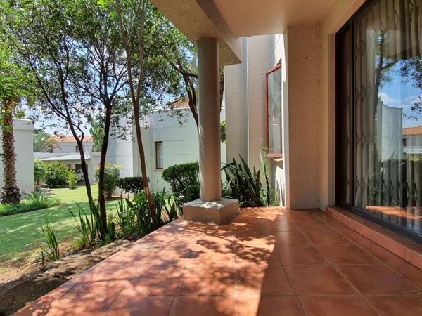2 Bed Townhouse in Lonehill