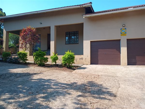 4 Bedroom House 4 Bedroom House