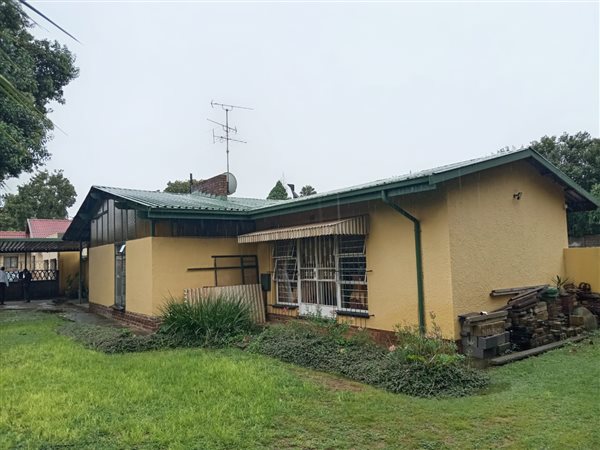 4 Bedroom House 4 Bedroom House