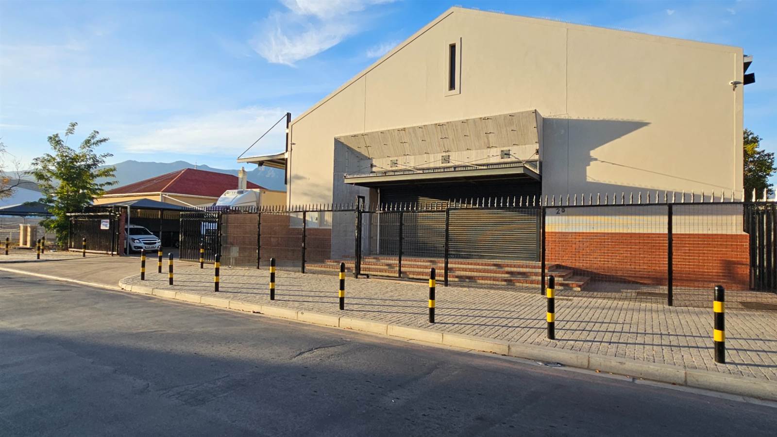 746.93  m² Commercial space in Robertson photo number 1