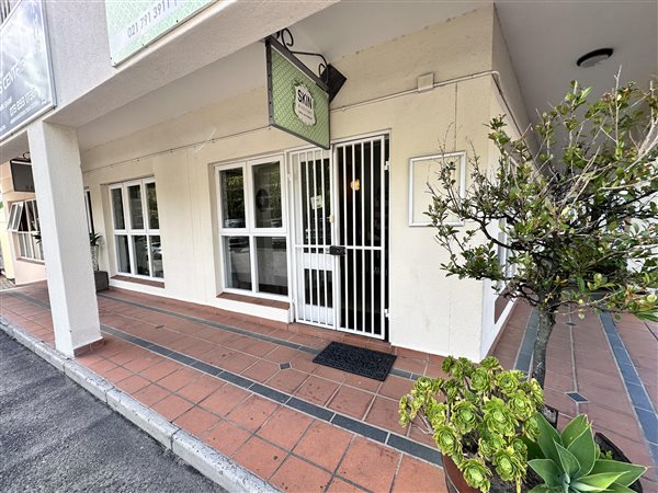 72  m² Commercial space in Hout Bay and surrounds